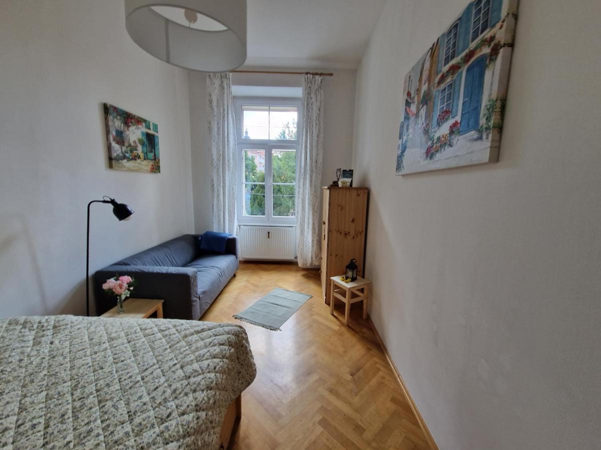 Entzueckendes Apartment Im Zentrum Грац Екстериор снимка